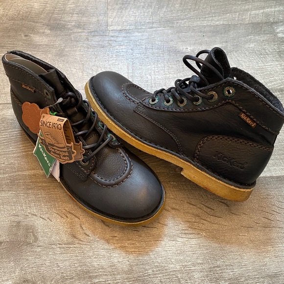 kickers size 8.5